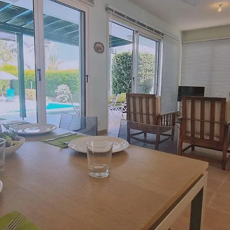 וילה Harmonia פריווליה